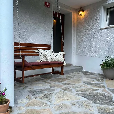 펜션 Pocitniska Hisa Pri Skursenu Zarobom